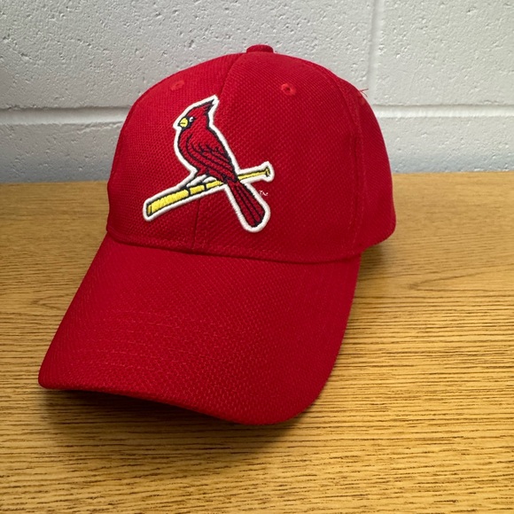 Melonwear Other - St Louis Cardinal Red Baseball Cap with Cardinal Logo by Melonwear Velcro strap